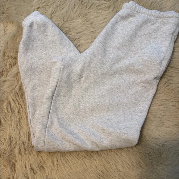 SKIMS Classic Jogger in Gray - Picture 3 of 7